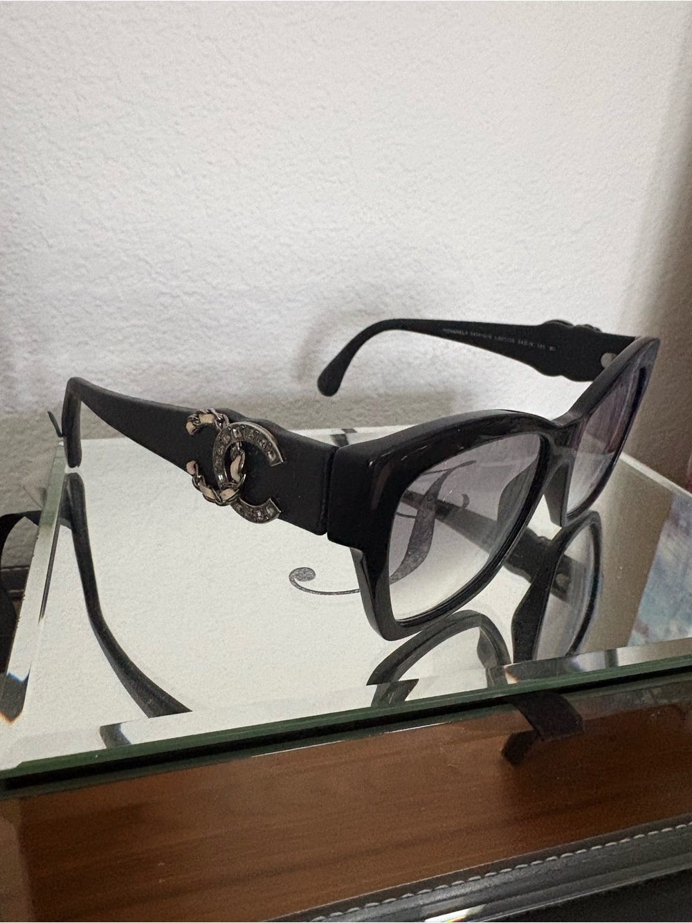 Chanel Acetate Square Cat Eye CC
Sunglasses 5456 Q B Black